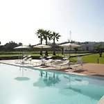 Resort Paolimura , &