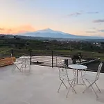 Resort Paolimura , & Aci Catena