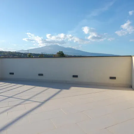 Paolimura , & Apartment Aci Catena