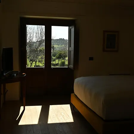 Paolimura , & Resort Aci Catena
